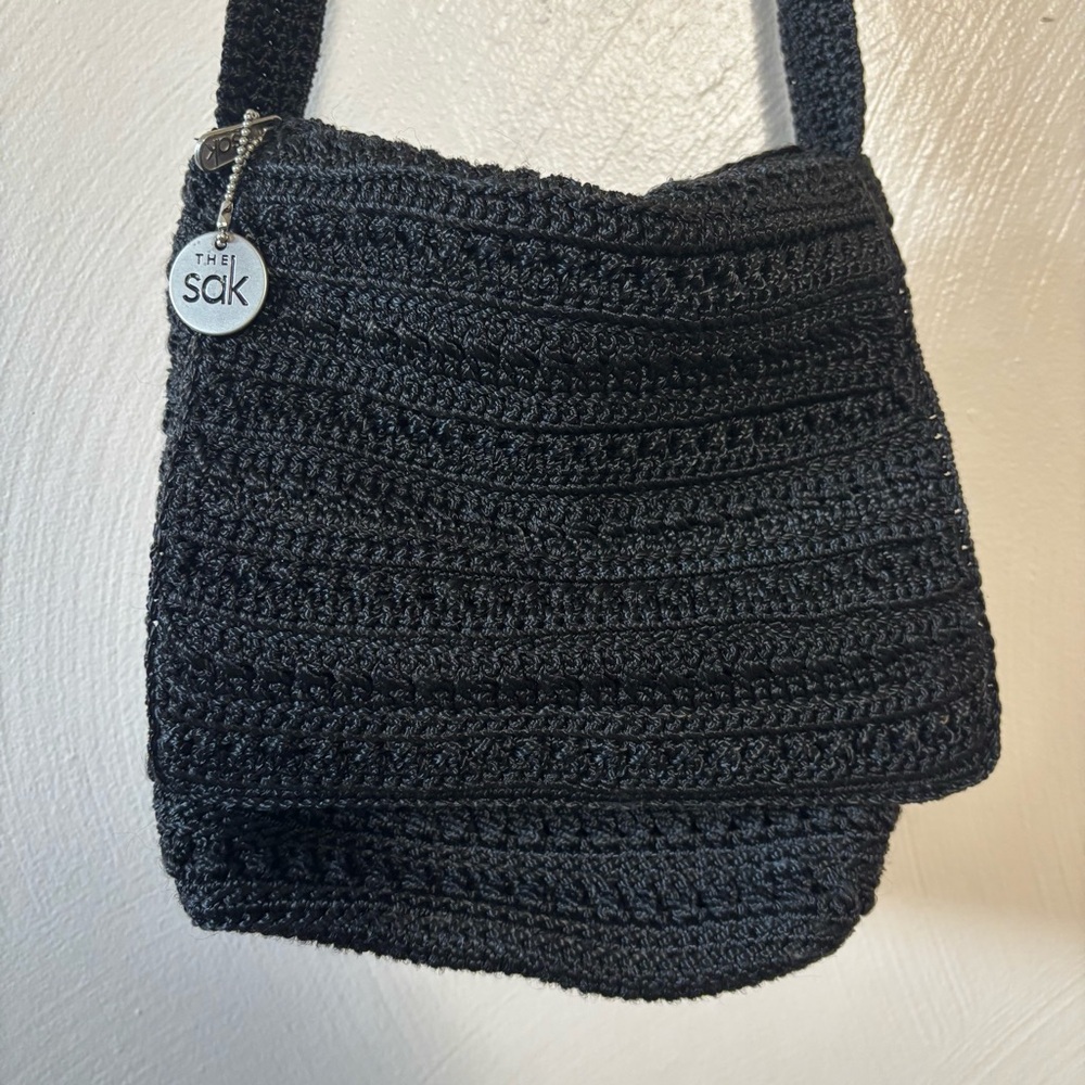 The Sak Purse Bag‎ 14” Strap Zip Close Flap 7.5” x 8” Yarn Crochet Black